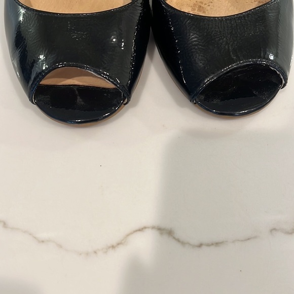 Michael Kors Patent Leather Peep Toe Woven Wedge Heel Shoes - Picture 10 of 12